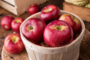 Our version of BBW® Farmstand Apple. Sweet crisp red apples, so delicious and juicy, grown in the sunshine and picked at just the right time, then placed in a basket and delivered to your local farmers' market.